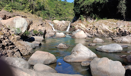 PELGA FALLS