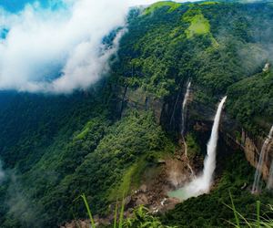 Shillong Cherrapunji Tour Package (6D/5N)